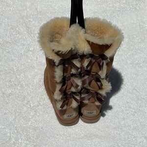 UGG Bailey Bow Tall II - Chestnut